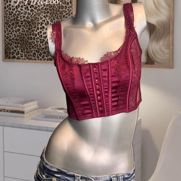 Victoria’s Secret Cropped Bustier Lace Corset Top - Picture 2 of 5